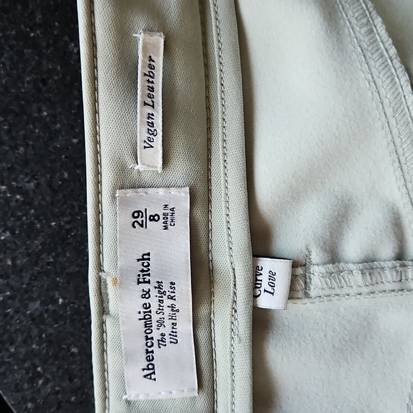 A&F Curve Love Mint Green Faux Leather 90's Ultra High Rise Straight Leg Pant 29 - Picture 8 of 16